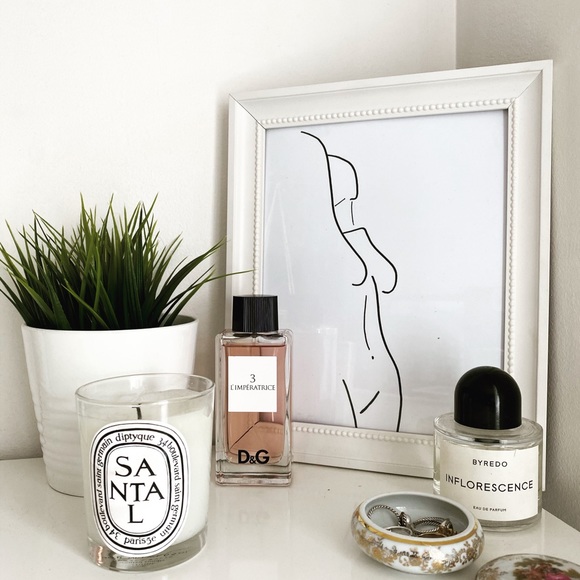 Simple line art by creme de la creme - Picture 9 of 9